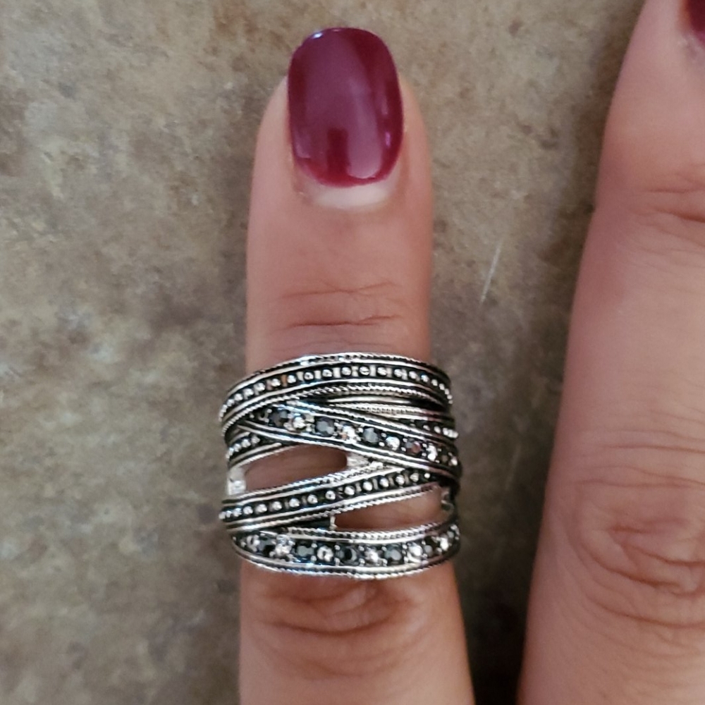 🍓Women's ring NWOT